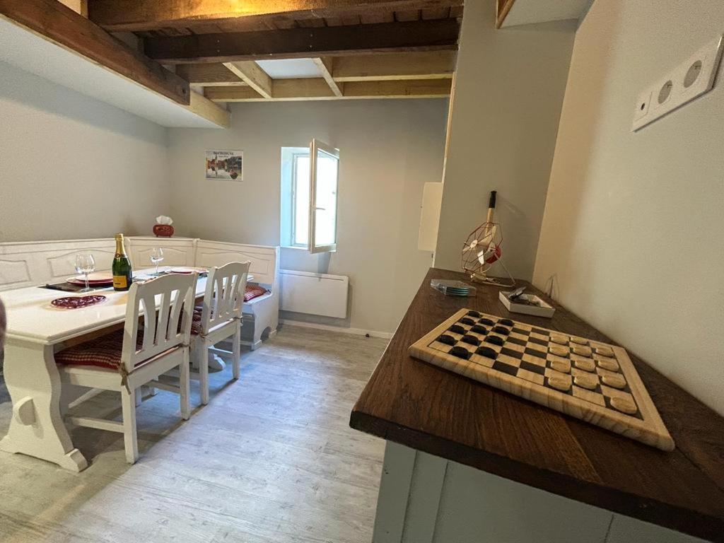Le Citadin Bourguignon ξενώνας Toucy Εξωτερικό φωτογραφία